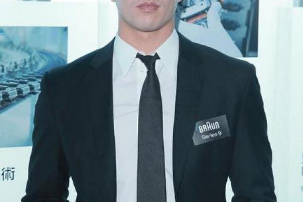 安志杰八字命里分析,安志杰八字命理的深层解读 安志杰八字命里分析,安志杰八字命理的深层解读